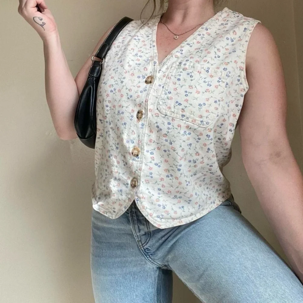 SOLD - Picture 6 of 8